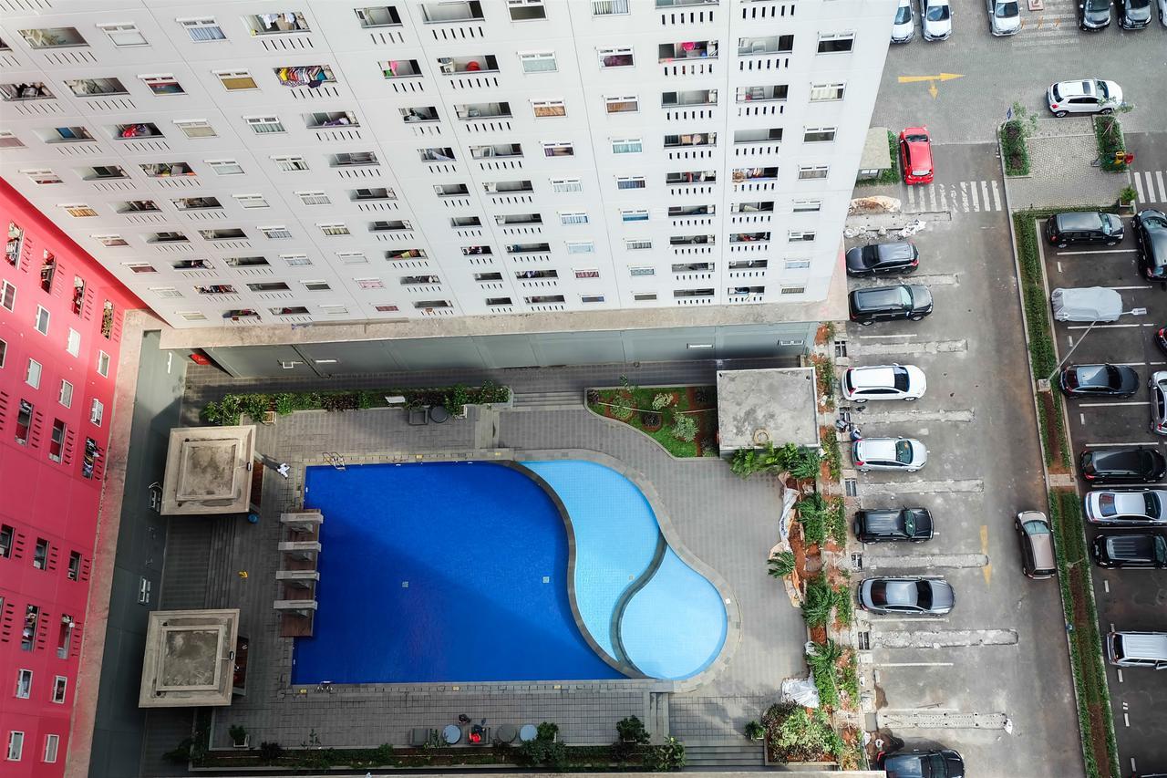Easy Access To Mall 2br Pramuka By Travelio *