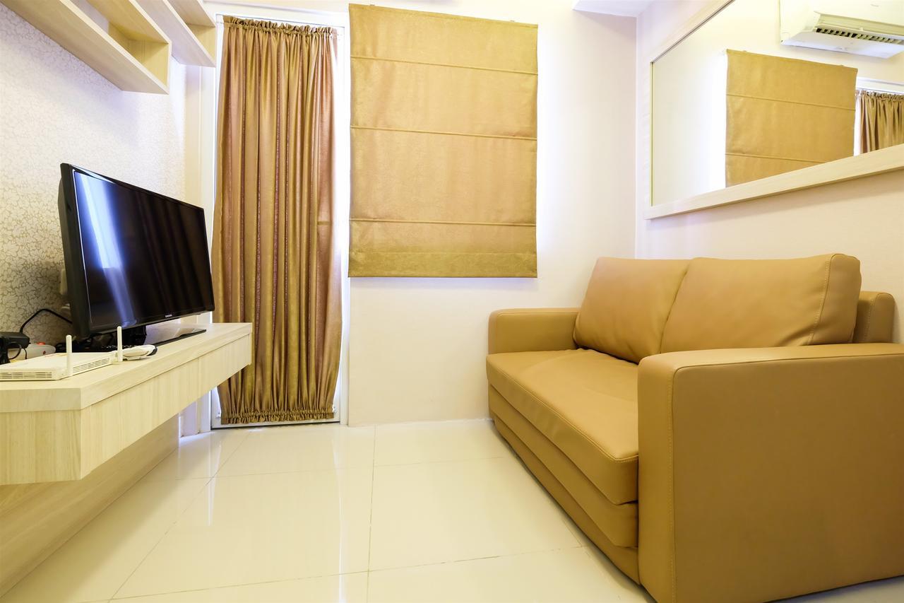 Easy Access To Mall 2br Pramuka By Travelio