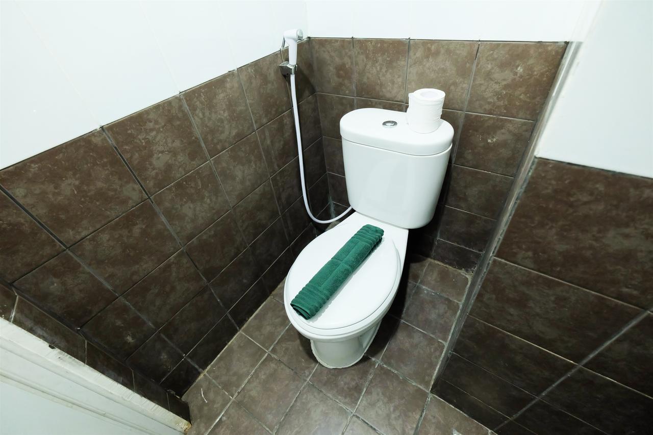 Easy Access To Mall 2br Pramuka By Travelio Appartement *